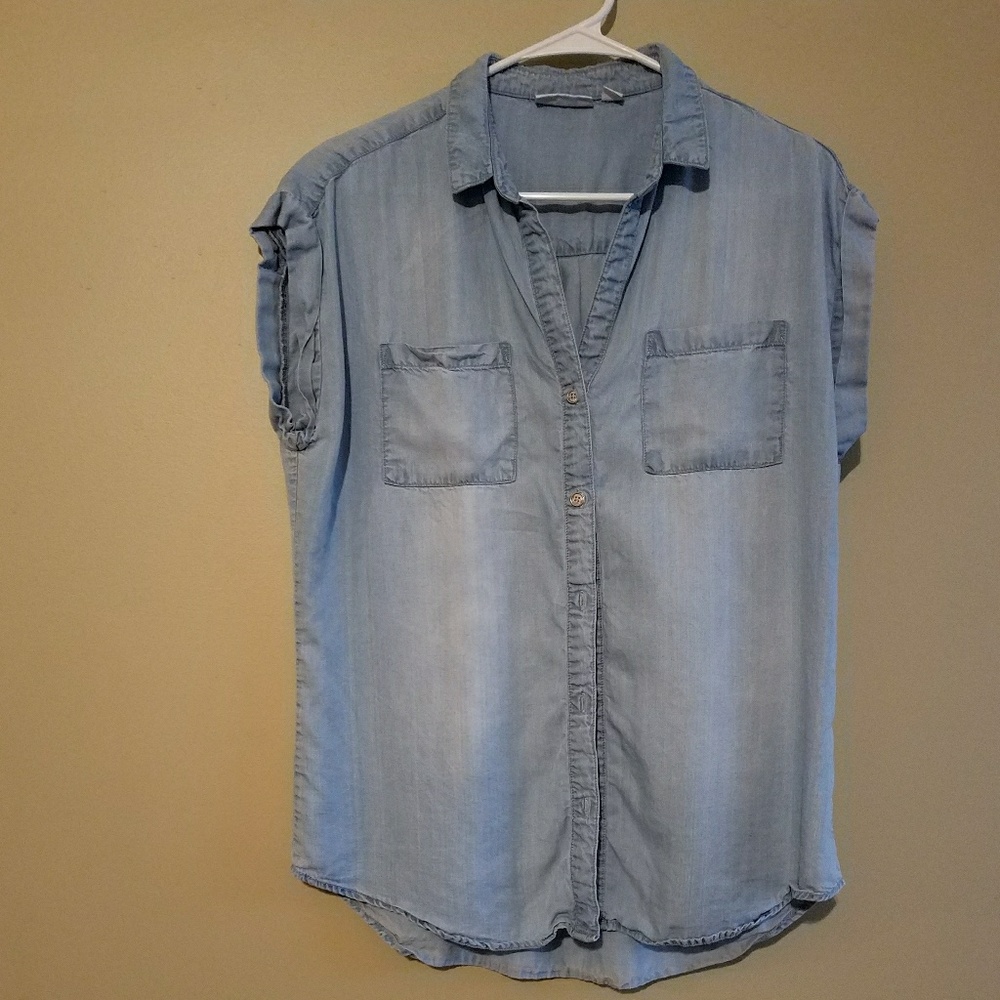 Jean New York & Company Short Sleeve Button Down